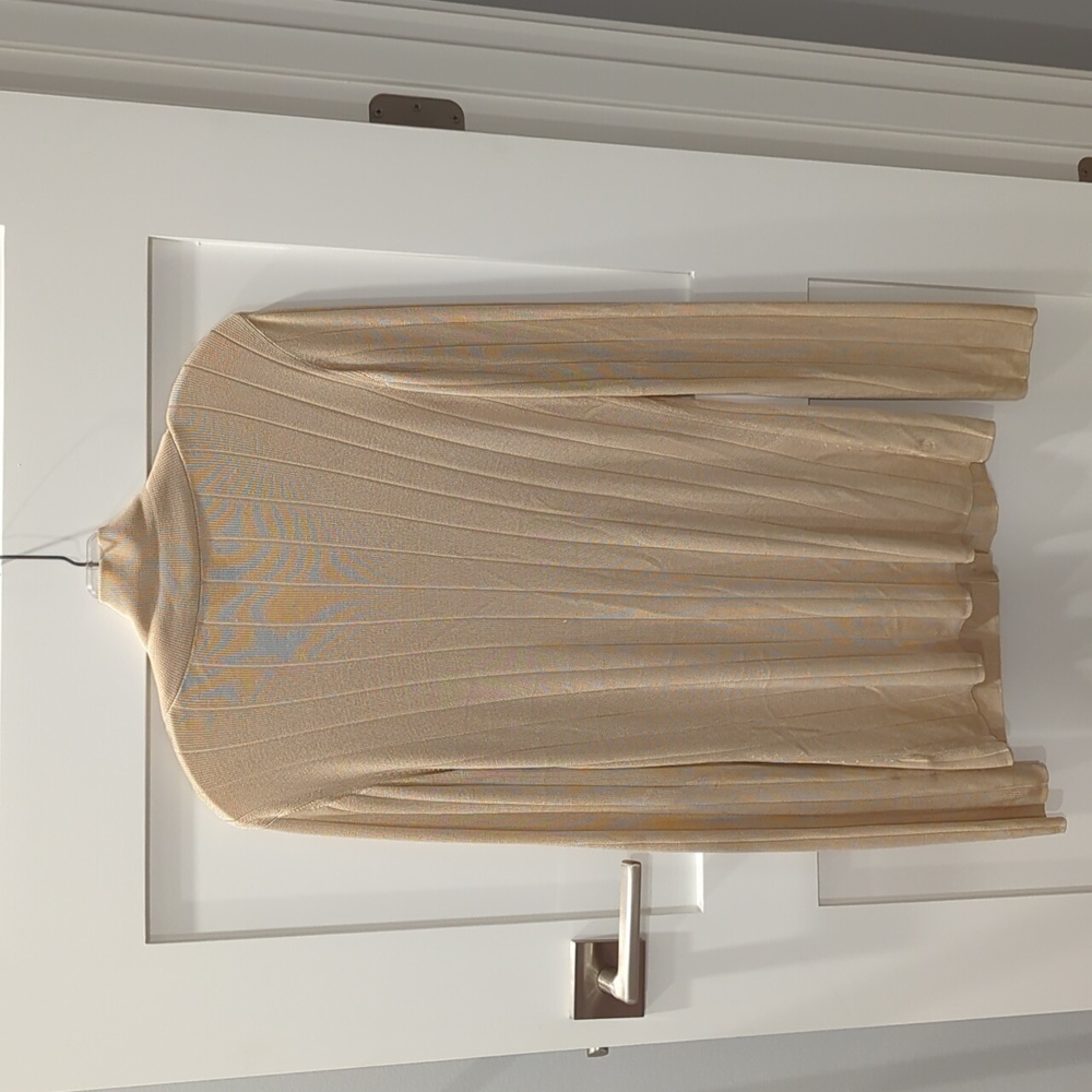 St. John Button Front Ribbed Knit Top - Picture 6 of 10